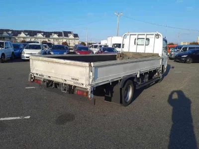 Toyota DYNA  с аукциона в Японии