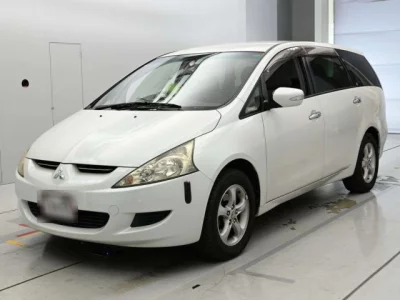 Mitsubishi GRANDIS