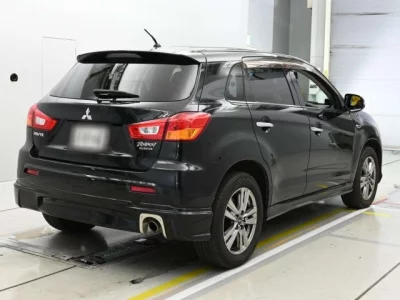 Mitsubishi RVR