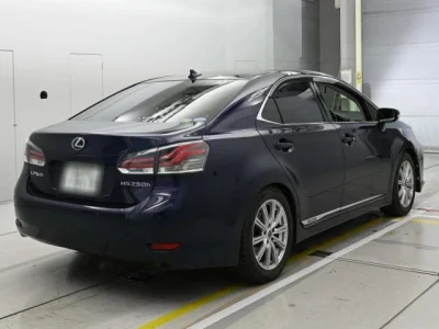 Lexus HS