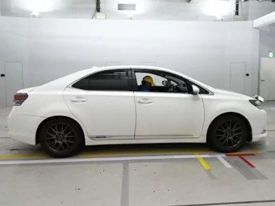 Lexus HS