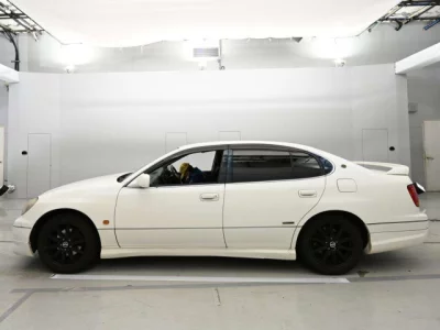 Toyota ARISTO  с аукциона в Японии