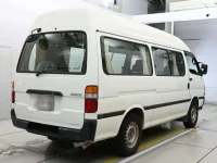 Toyota HIACE VAN лот № 90510 оценка 3  с аукциона в Японии 1