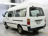 Toyota HIACE VAN лот № 90510 оценка 3  с аукциона в Японии 5