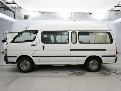 Toyota HIACE VAN  с аукциона в Японии