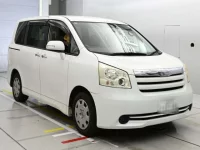 Toyota NOAH лот № 30597 оценка R  с аукциона в Японии 4