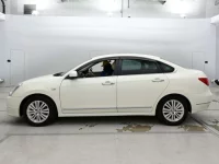 Nissan SYLPHY лот № 36551 оценка 4  с аукциона в Японии 3