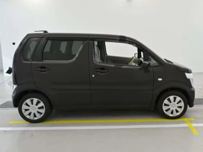 Suzuki WAGON R  с аукциона в Японии