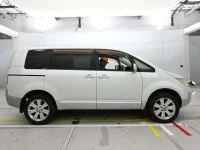 Mitsubishi DELICA D5 лот № 30569 оценка 4  с аукциона в Японии 2