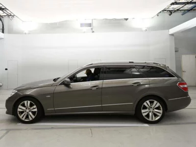 Mercedes-Benz E CLASS WAGON