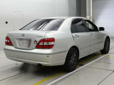 Toyota BREVIS  с аукциона в Японии