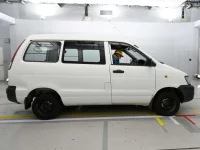 Toyota LITE ACE VAN лот № 90514 оценка 3  с аукциона в Японии 2