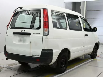 Toyota LITE ACE VAN  с аукциона в Японии