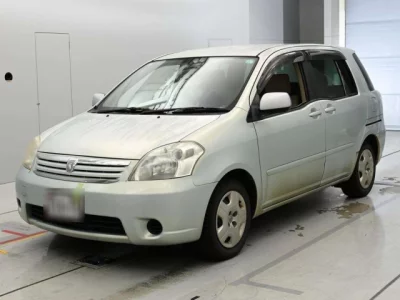 Toyota RAUM