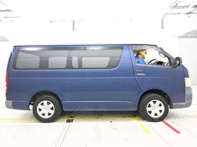 Toyota REGIUS ACE VAN