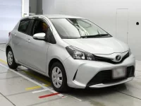 Toyota VITZ лот № 30591 оценка 4  с аукциона в Японии 4