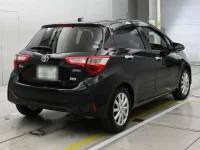 Toyota VITZ лот № 30618 оценка 4  с аукциона в Японии 1