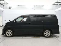 Nissan ELGRAND лот № 10288 оценка 3.5  с аукциона в Японии 3