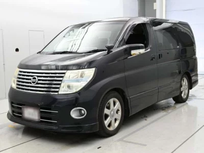 Nissan ELGRAND  с аукциона в Японии