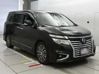 Nissan ELGRAND лот № 30586 оценка 3.5  с аукциона в Японии 4