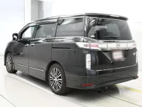 Nissan ELGRAND лот № 30586 оценка 3.5  с аукциона в Японии 5