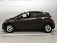 Nissan NOTE лот № 30617 оценка 4.5  с аукциона в Японии 3