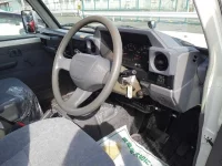 Toyota LAND CRUISER лот № 33589 оценка 3.5  с аукциона в Японии 8