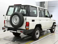 Toyota LAND CRUISER лот № 33589 оценка 3.5  с аукциона в Японии 1
