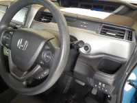 Honda FREED лот № 30650 оценка 4  с аукциона в Японии 8