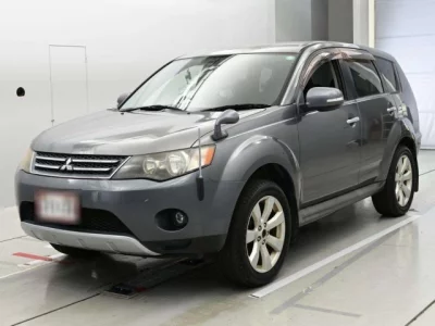 Mitsubishi OUTLANDER  с аукциона в Японии