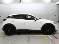 Mazda CX-3 лот № 30636 оценка R  с аукциона в Японии 2