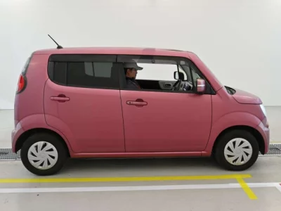 Suzuki MRWAGON