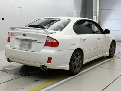 Subaru LEGACY B4