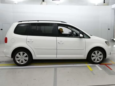 Volkswagen GOLF TOURAN