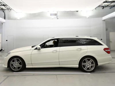 Mercedes-Benz E CLASS WAGON