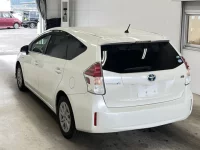 Toyota PRIUS ALPHA лот № 3022 оценка 4  с аукциона в Японии 4