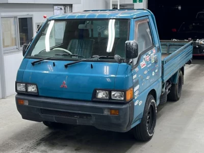 Mitsubishi DELICA TRUCK