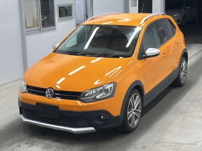 Volkswagen CROSS POLO