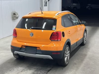 Volkswagen CROSS POLO