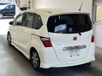 Honda FREED лот № 3033 оценка 3.5  с аукциона в Японии 4