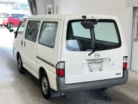 Mazda BONGO VAN лот № 1086 оценка 3.5  с аукциона в Японии 4