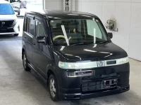 Honda THATS лот № 2049 оценка 3.5  с аукциона в Японии 3