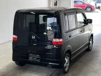 Honda THATS лот № 2049 оценка 3.5  с аукциона в Японии 1