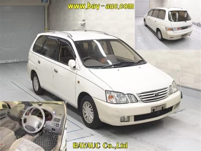Toyota GAIA  с аукциона в Японии