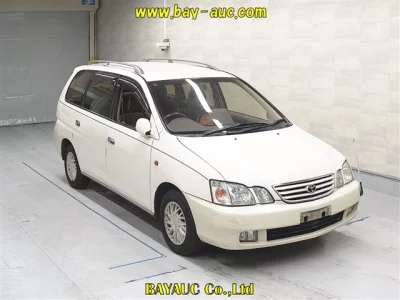 Toyota GAIA  с аукциона в Японии