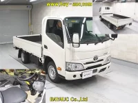 Toyota DYNA лот № 30005 оценка 6  с аукциона в Японии 3