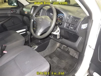 Toyota PROBOX  с аукциона в Японии