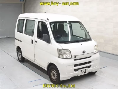 Toyota PIXIS VAN  с аукциона в Японии