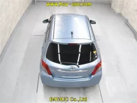 Toyota VITZ лот № 31 оценка 3.5  с аукциона в Японии 4