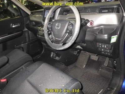 Honda FREED  с аукциона в Японии